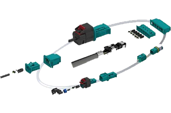 傳感器線(xiàn)束通常由多根電線(xiàn)和連接器組成，這些電線(xiàn)根據(jù)傳感器的類(lèi)型和功能而有所不同。例如，壓力傳感器線(xiàn)束通常包括壓力傳感器、信號(hào)轉(zhuǎn)換器和信號(hào)連接器等。在傳感器線(xiàn)束中，信號(hào)轉(zhuǎn)換器將傳感器的信號(hào)轉(zhuǎn)換為適當(dāng)?shù)碾娦盘?hào)，以便傳輸?shù)狡渌娮釉O(shè)備中。